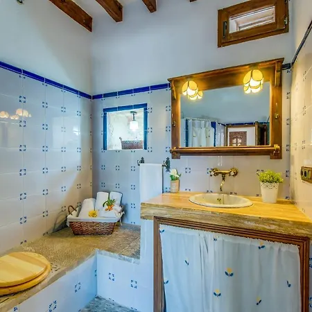 Country house Ses Planes Buger